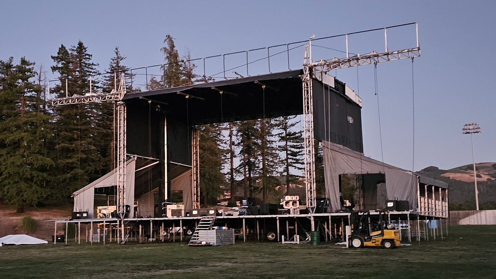 Festival and Outdoor Stages